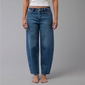 AE Stretch Barrel Jean - Medium Wash